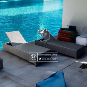 Kursi Kolam Renang Rotan Sintetis