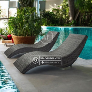 Kursi Kolam Renang Santai Outdoor