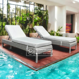 Lounger Rotan Sintetis Mewah