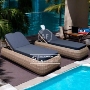 Lounger Rotan Sintetis Tahan Lama